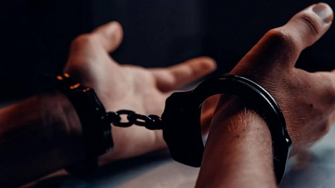 В Иркутске полицейские привлекли к ответственности наркокурьера теневого интернет-магазина