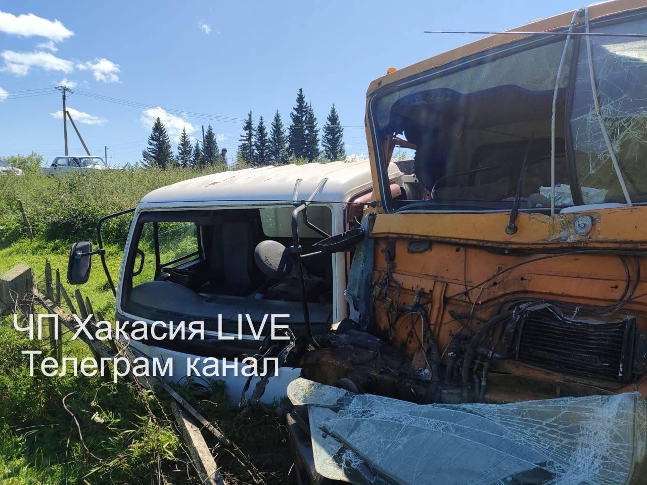 25 июля в посёлке Копьёво произошло ДТП: японский грузовик не уступил дорогу...