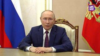 Владимир Путин поздравил с Днем ВМФ российских военных моряков и морпехов....