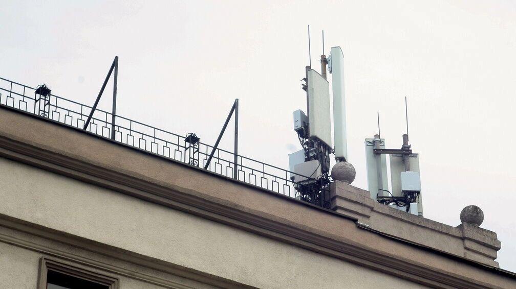 В соседних регионах тоже глушат интернет. Власти просят отнестись с «пониманием»