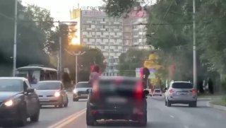 Прокатились в открытых окнах машины по Щетинкина — и получили штрафы.
