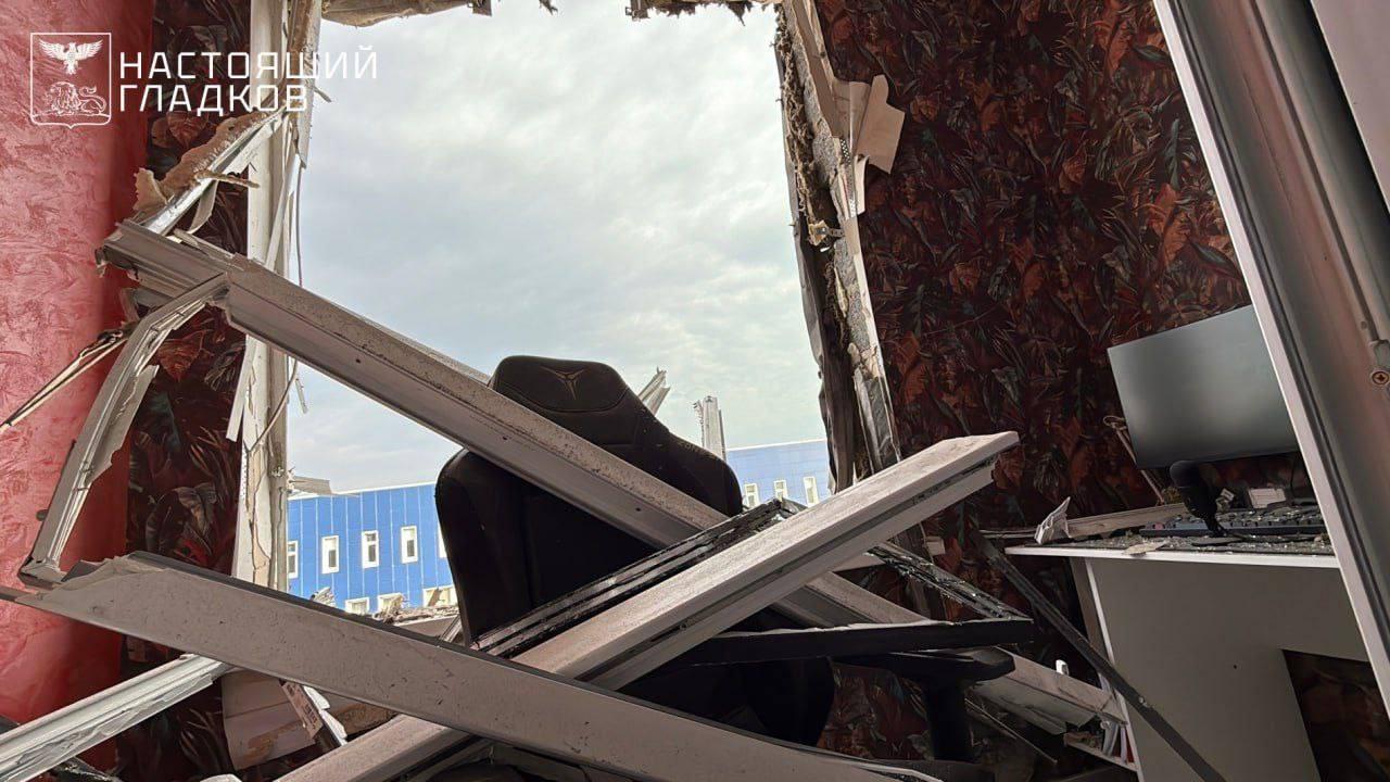 Белгород вновь под ударом: беспилотник повредил жилой дом