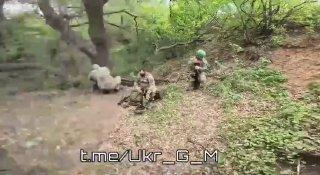 Мужики свернули камеру с убитого хохла,на ней было обнаружено очень...