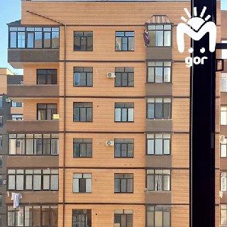 Самая храбрая женщина найдена в дагестанском Каспийске: мадам мыла окно на...