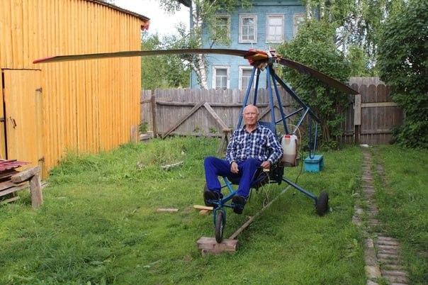 «Бывали и не очень удачные полёты, но всё равно что-то менял и снова летать – это его жизнь». Власти кировского села назвали одержимым человеком разбившегося на своём вертолёте изобретателя-самоучку. Владимиру Трапезникову было 87 лет.