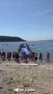 Во Владивостоке установили рекорд на гигантском сапборде
