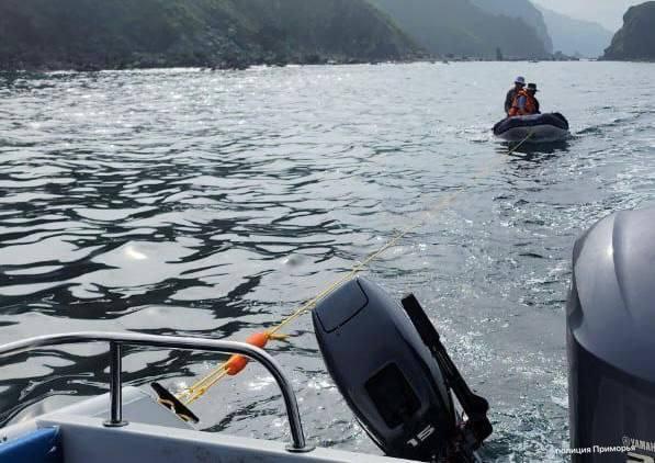 🚤 Морской патруль спас пенсионеров в Находке