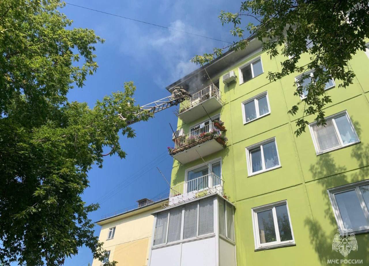 Пять человек спасены на пожаре в Ангарске Днем от очевидцев поступило...