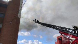 В Екатеринбурге в результате пожара пострадало 30 автомобилей