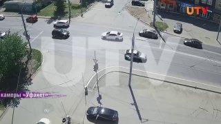 Авария на перекрестке Шевченко и Леушинской 🇷🇺 Подпишись - ЧП Оренбург 💬...