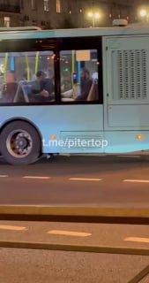 Ночью произошло ДТП с каршерингом около Московской площади. Автомобиль...