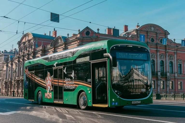 Новый отечественный электробус начали тестировать на улицах Петербурга