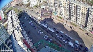 500 тысяч рублей и 1 год и 10 месяцев принудительных работ — ЦЕНА жизни 71-летней пенсионерки, которую переехал водитель «Газели» во дворе родного дома