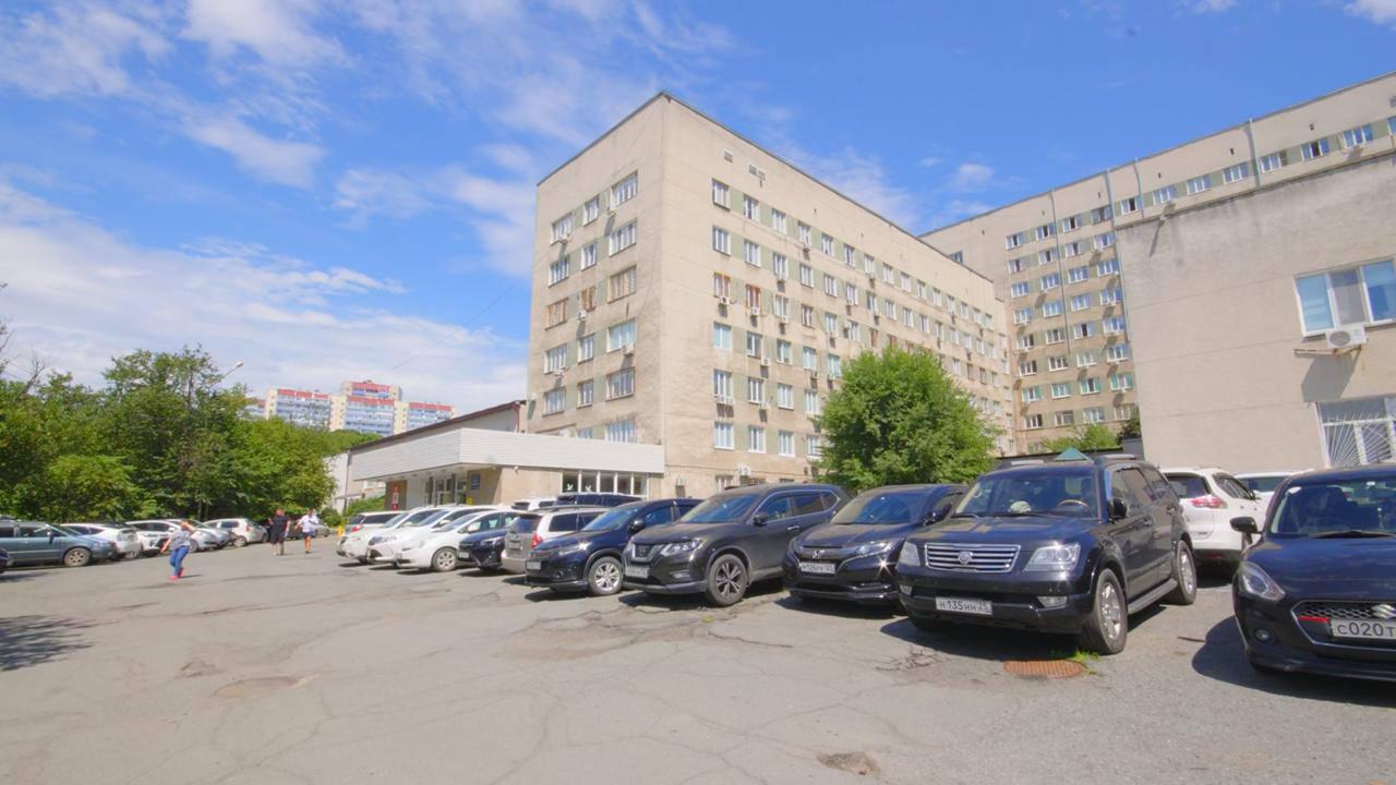 🚁🙏Девочку, пострадавшую на сапе от наезда гидроцикла в Хасанском районе, вертолётом санитарной авиации направили в реанимационное отделение Владивостокской клинической больницы №2.