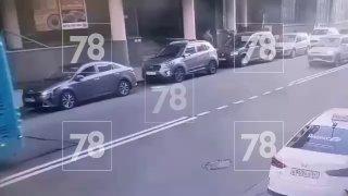 Мужчина дважды выстрелил в прохожего за замечание о своей собаке. Вечером на...
