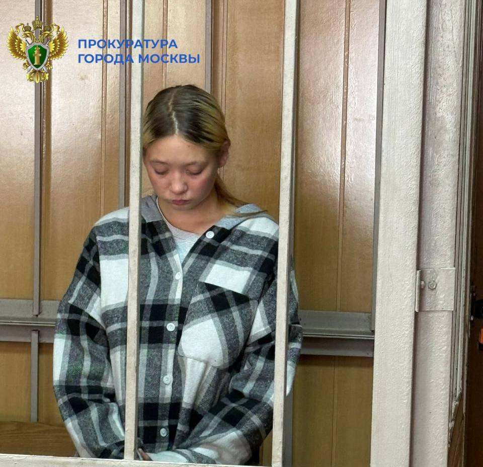 В Москве арестовали 20-летнюю девушку, она утопило свою новорожденную дочь в туалете.