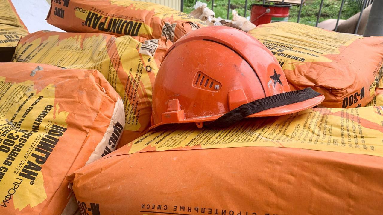Статистики назвали среднюю зарплату строителя в Красноярском крае.