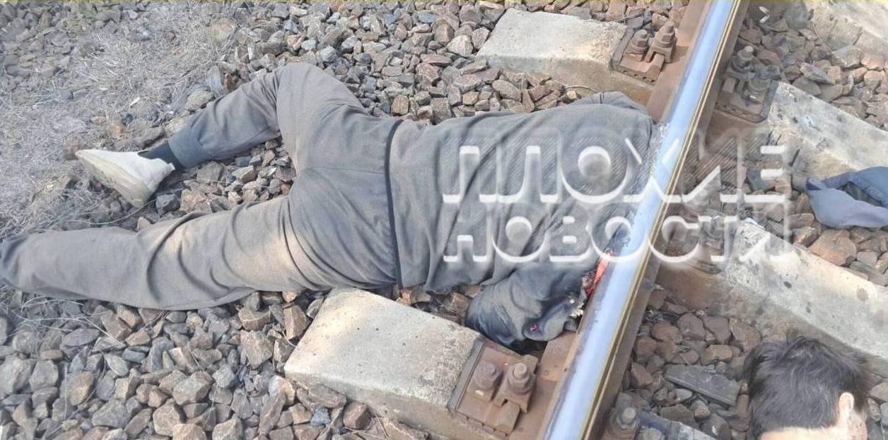 На Украине мужчина бросился под поезд, устав прятаться от мобилизации