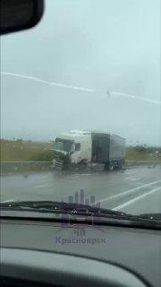 Женщина погибла в ДТП в Козульском районе Накануне около 16:00 на 685...