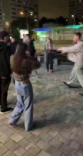 В Видном около ТЦ «Курс» произошел конфликт между подростками и двумя...
