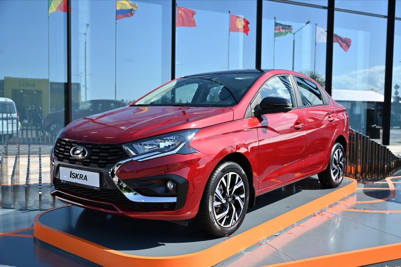 АвтоВАЗ отложил выпуск новой Lada Iskra: машины никто не покупает
