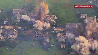 Подвалы полуразрушенных домов с засевшими внутри всушниками разлетелись от высокоточных боеприпасов 