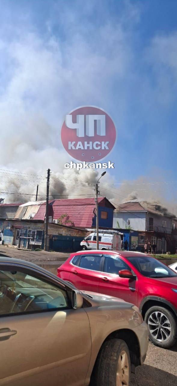 Крупный пожар на Бородинской Пожар произошёл в торговом павильоне площадью...