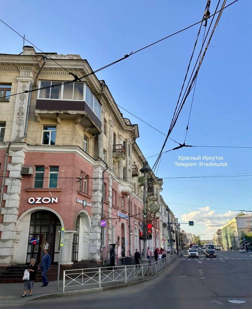 Даже самый красивый фасад легко испортить профлистом. 📍 Иркутск, Ленина, 24...