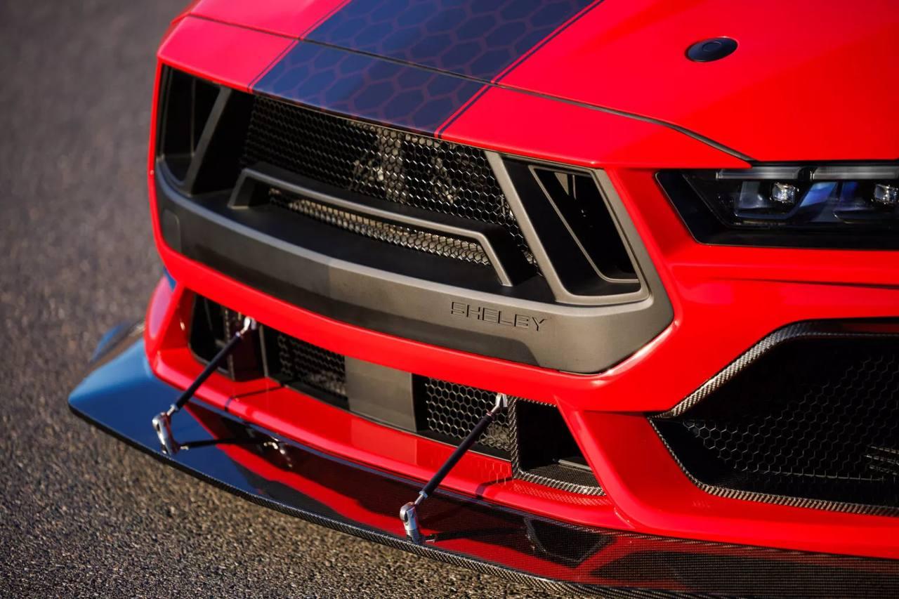 Shelby представила Super Snake-R на базе Mustang — под капотом 5,0-литровый компрессорный V8, более 850 сил и задний привод.