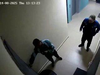 В Москве жители ЖК столкнулись с проникновением мигрантов в чужие квартиры