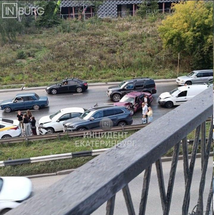 На Объездной возле строящегося ТРЦ 