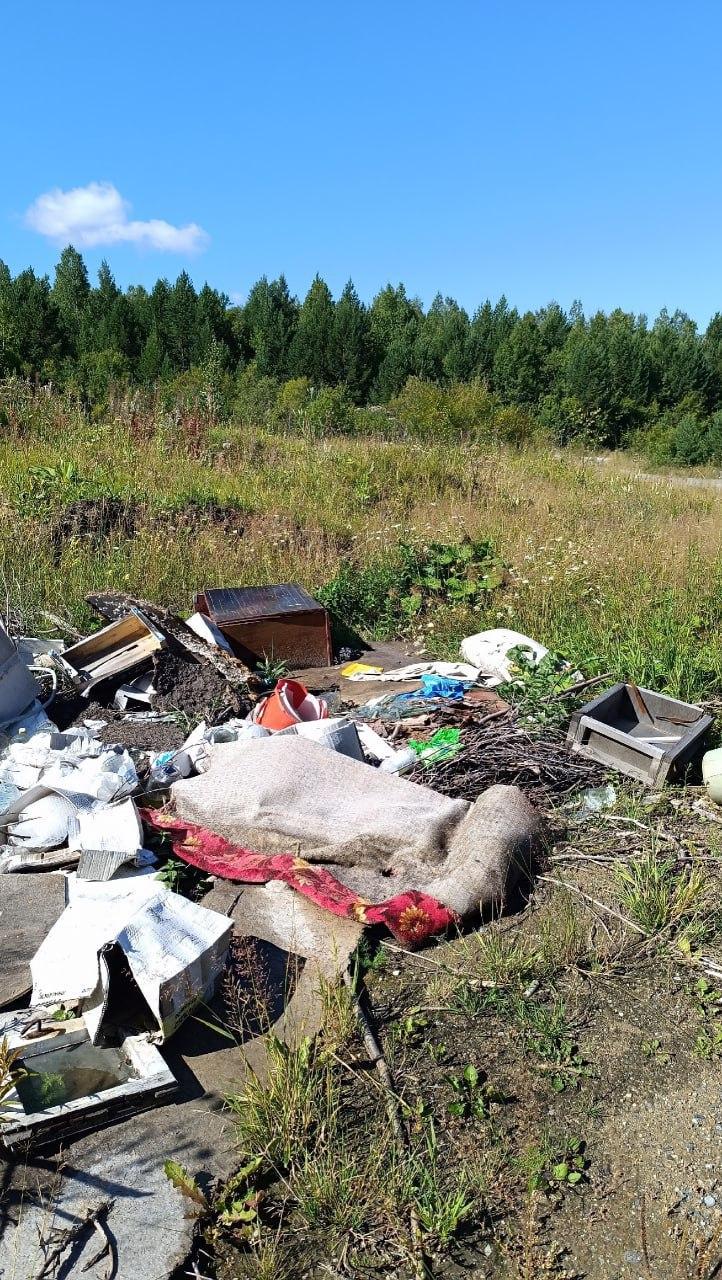 Свалка в 19 километрах от Байкала