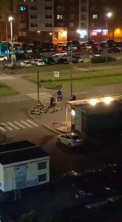 Ночные беспорядки на проспекте Королёва устраивали подростки Жители дома 65...