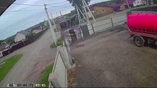 П. Элита, 01.07. 16-летний парень за рулем мотоцикла сбил 9-летнего ребенка...