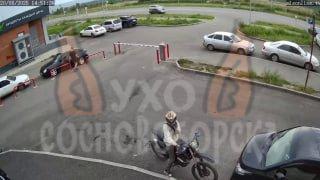В Сосновоборске малолетние байкеры терроризируют город и провоцируют сотрудников ДПС.