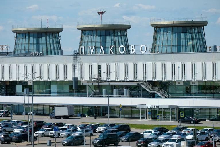 В Пулково построят новый терминал с сохранением облика пяти стаканов...