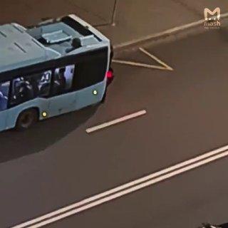 Издевательские догонялки устроили зацеперы с пожилым водителем питерского...
