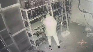 В Усть-Кутском районе полиция задержала четверых человек за кражу...