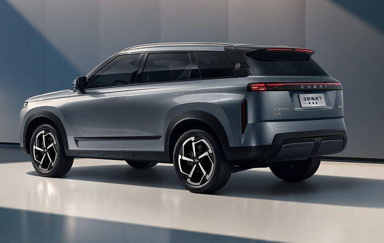 В Россию едет обновлённый Jaecoo J7 с «лицом» Range Rover Evoque.