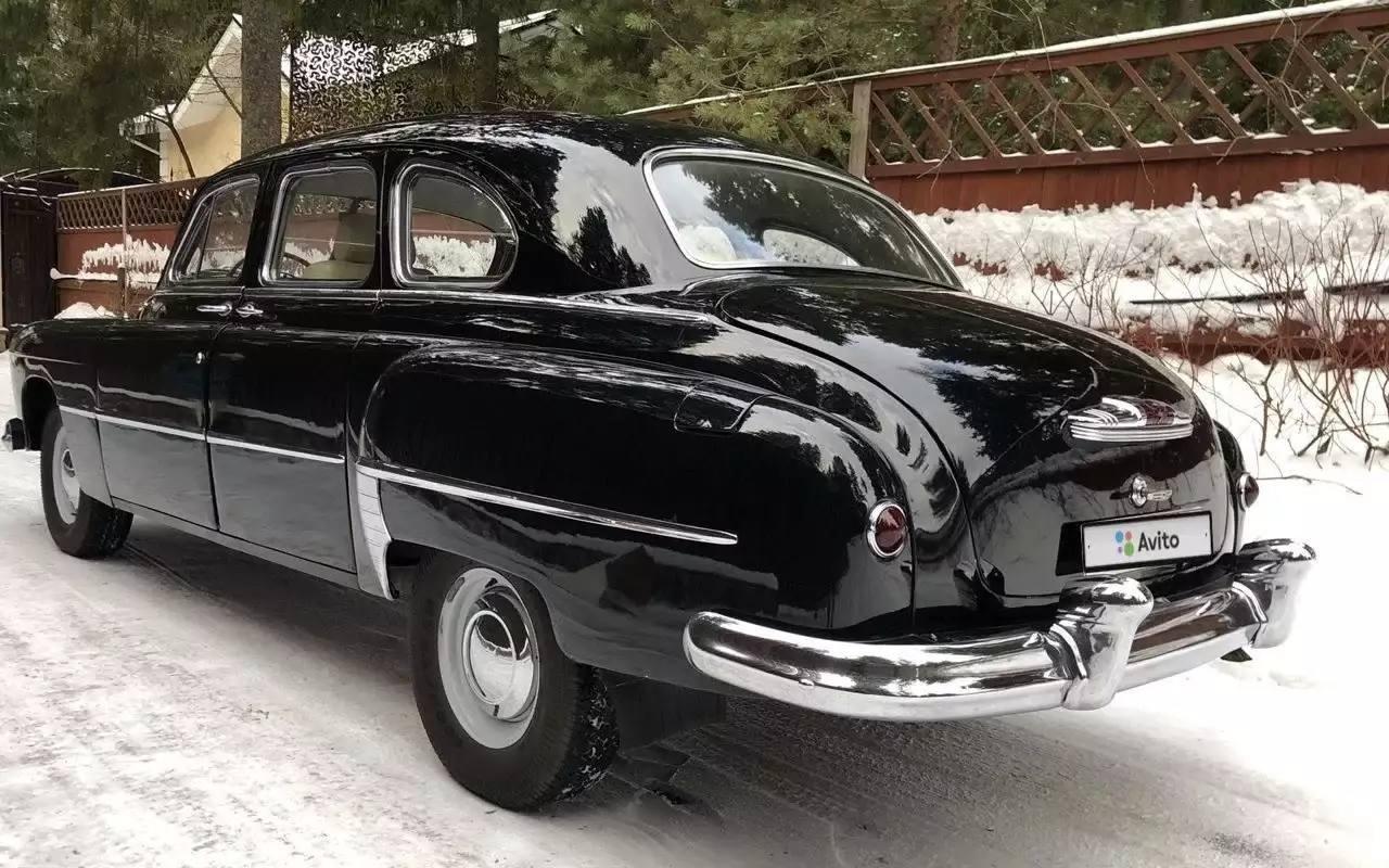 В Москве продают настоящий советский люкс — ГАЗ-12 ЗИМ 1956 года.