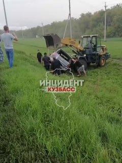 В Кемеровском муниципальном округе вчера произошло ДТП. Легковушка вылетела с...
