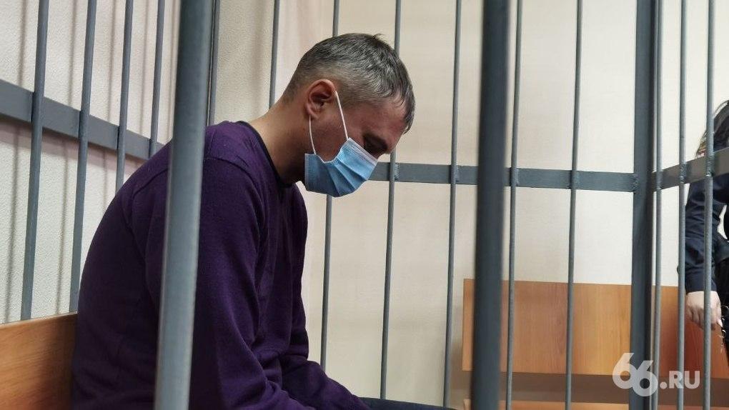 Обвиняемый в жестоком убийстве девушки на Эльмаше избежал уголовной ответственности.