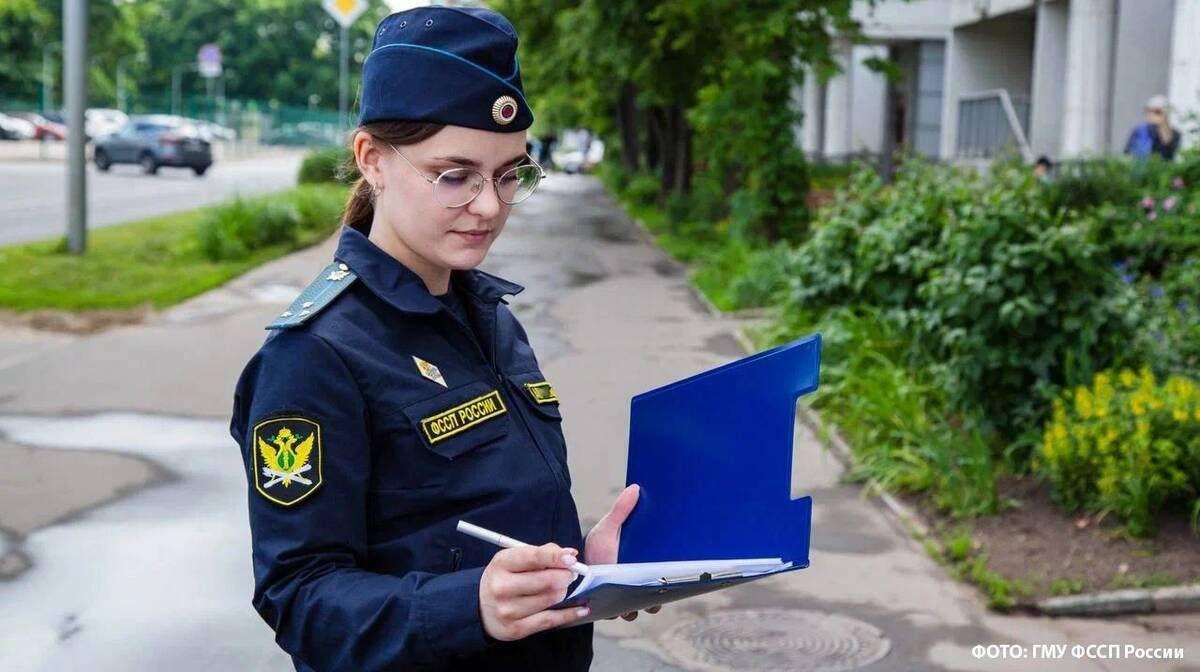 Брянский фермер расплатился с долгом в 2 млн рублей только после ареста квартиры