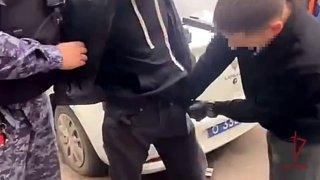 Мигранта поймали с героином в Москве, но он убеждал, что просто носит с собой 40 граммов гречки