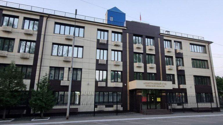 В Брянской области суд обязал подрядчика исправить брак при благоустройстве парка в Жуковке