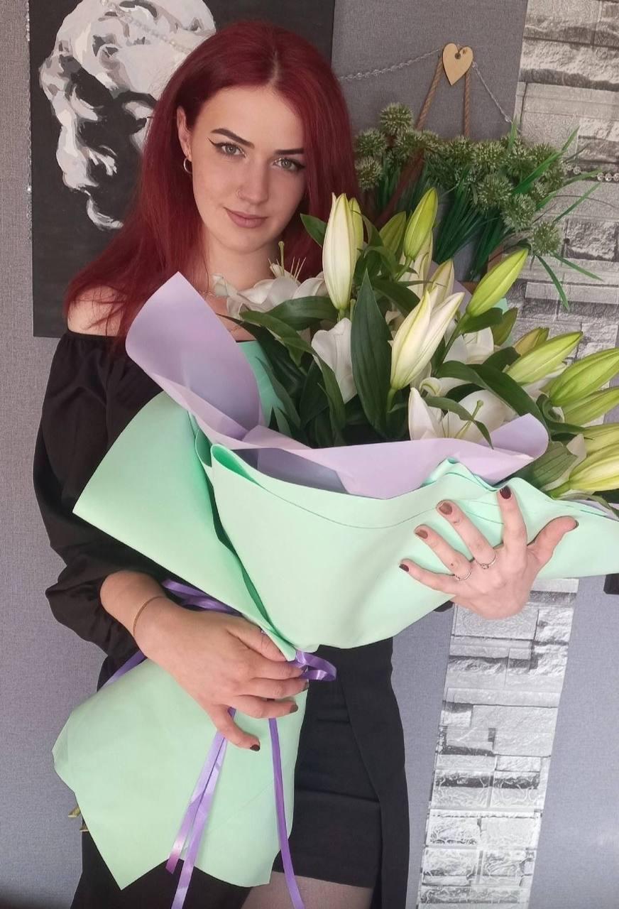 В Тверской области умерла 25-летняя закодированная девушка — она не поверила, что процедура сработала, и решила бухнуть.