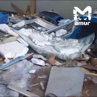 🐟Крупнейший рынок ликвидируют прямо при покупателях во Владивостоке. Власти не замечали 