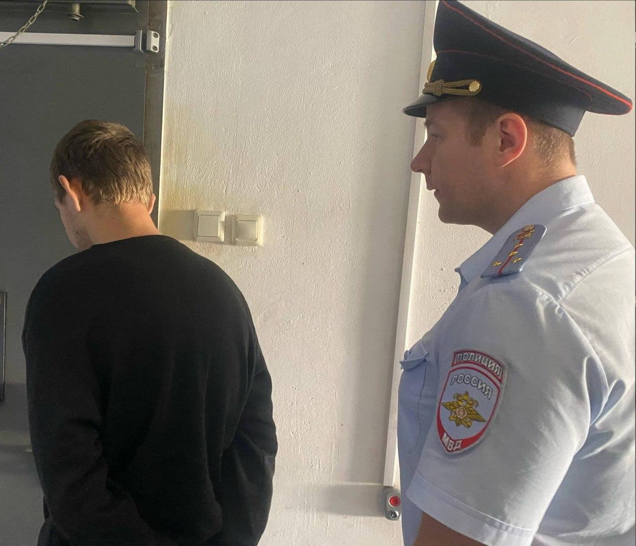 В Первоуральске задержали мужчину, подозреваемого в пособничестве телефонным...