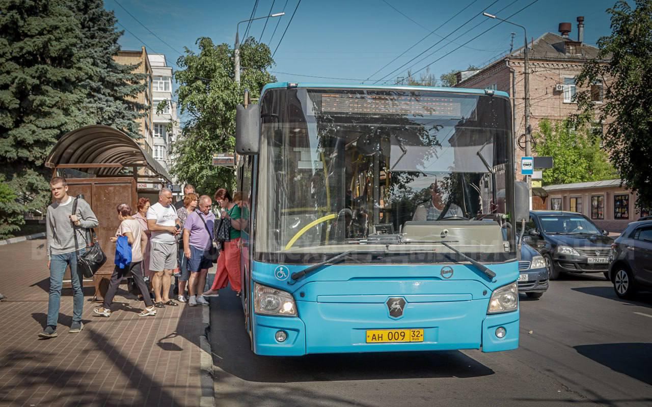 С 1 сентября общественный транспорт Брянска подешевеет на 7 рублей
