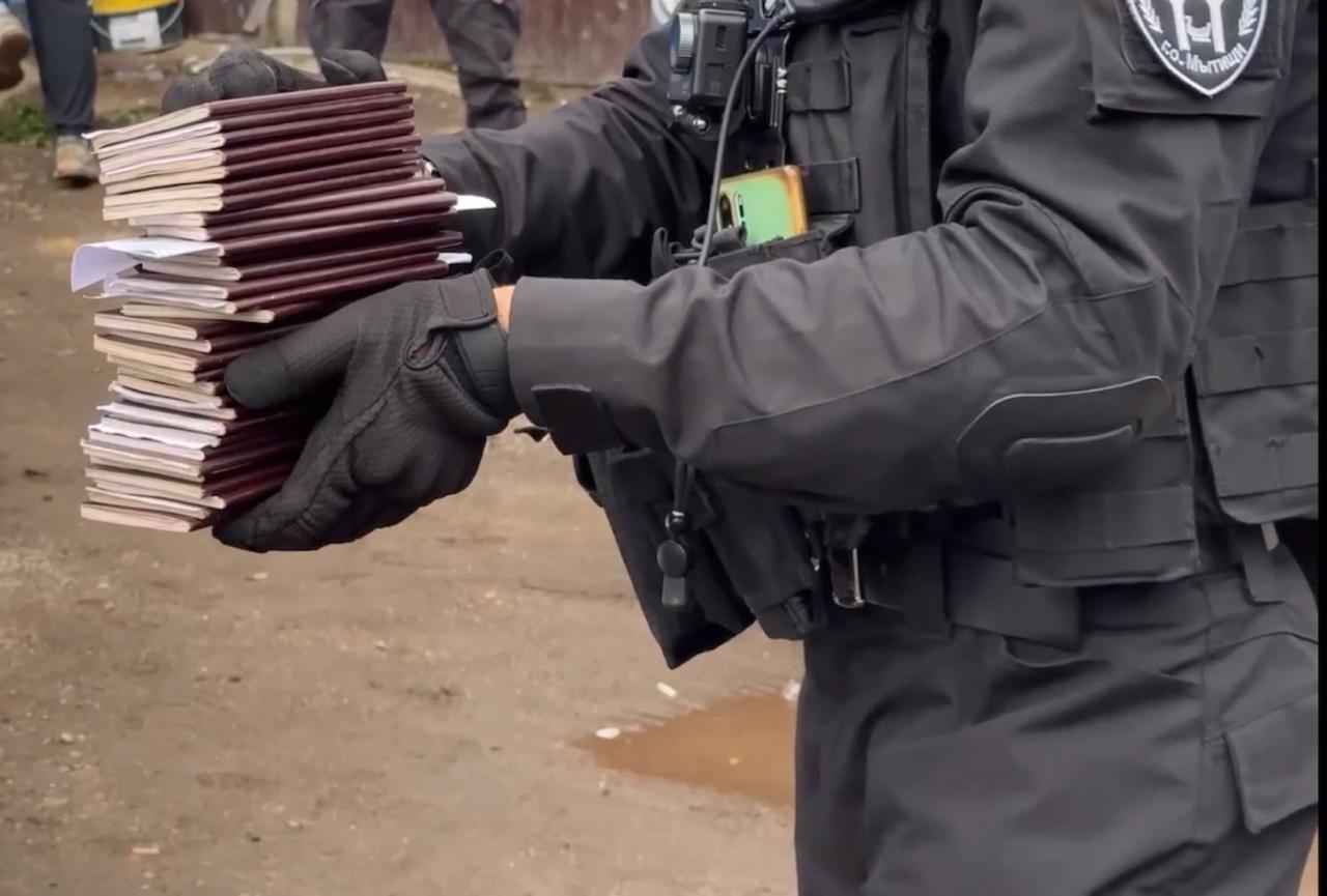 В Мытищах прошел большой рейд в хостелах по мигрантам.